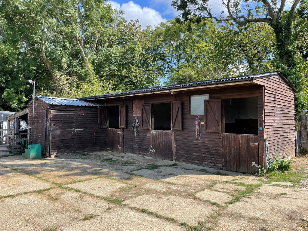 Lot: 68 - APPROXIMATELY THREE AND A HALF ACRES OF LAND WITH STABLES - 